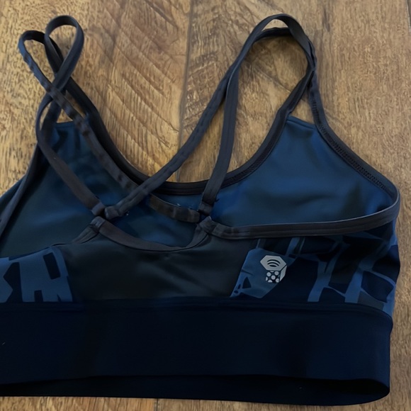 Mountain Hardwear Small Sports Bra - Picture 10 of 10
